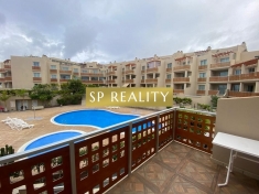 A unique offer! For sale a great spacious duplex with 3 bedrooms, 3 balconies and a rooftop terrace with ocean views in La Tejita area
