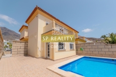 Luxury family house with private pool in El Madronal, Tenerife